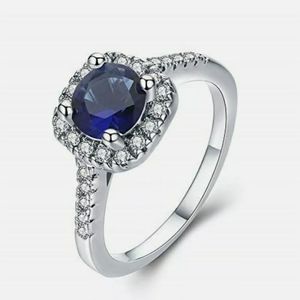 Gorgeous New Size 7 Ring